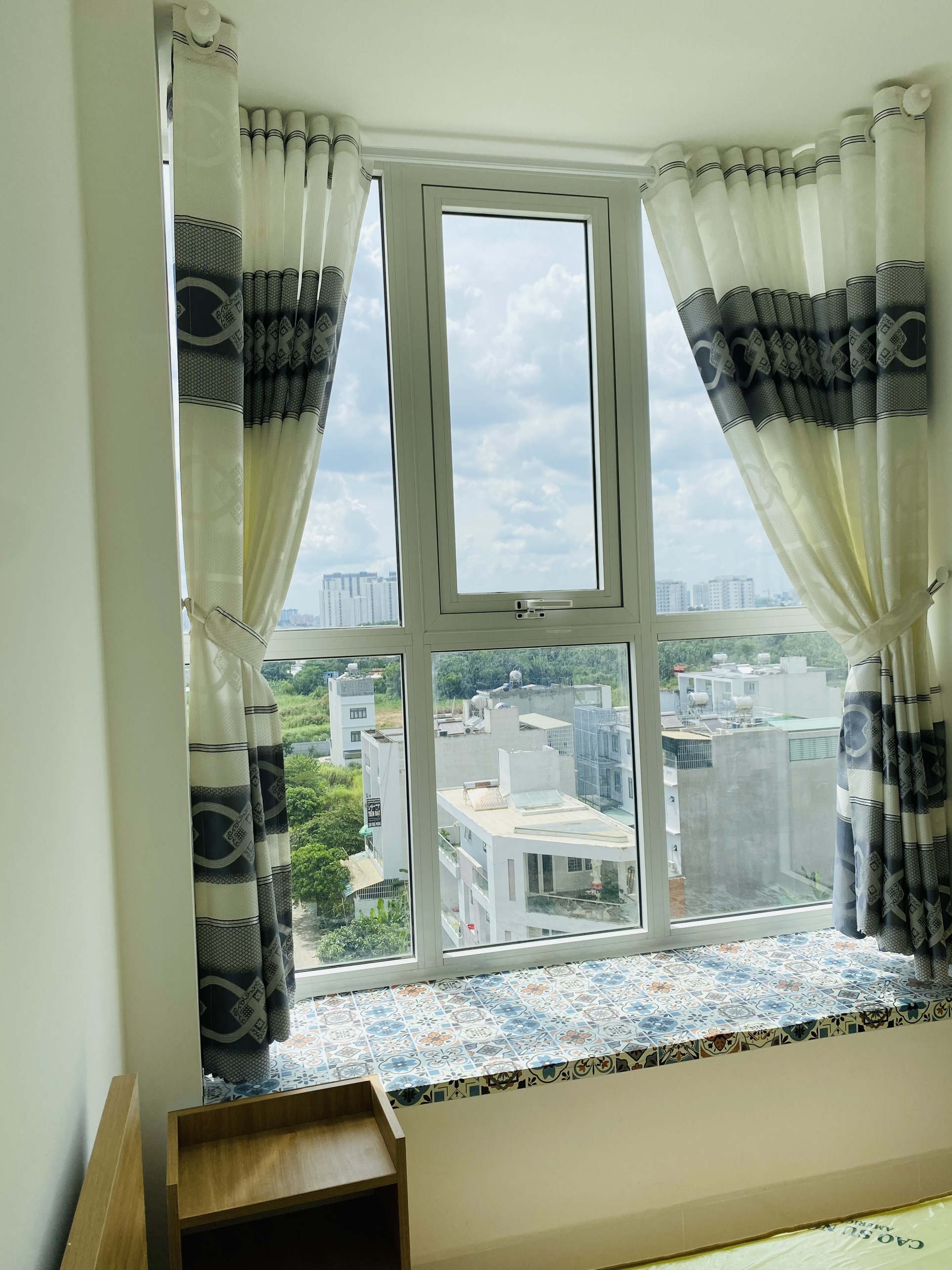 CĂN HỘ 2PN 2WC 68M2 NTCB